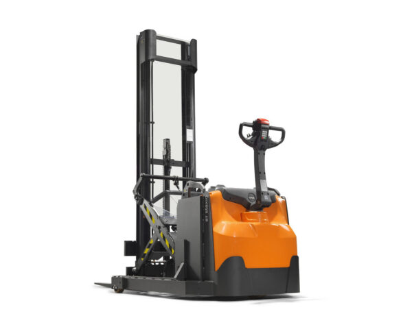 BT Staxio 1.2t with Retractable Mast